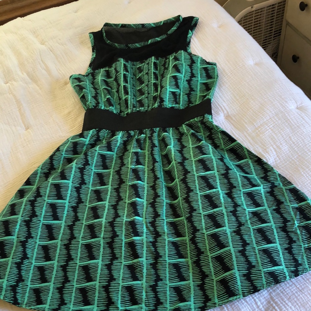 DKNY vintage new wave/ go go style dress, nwot, 100% cotton, size large